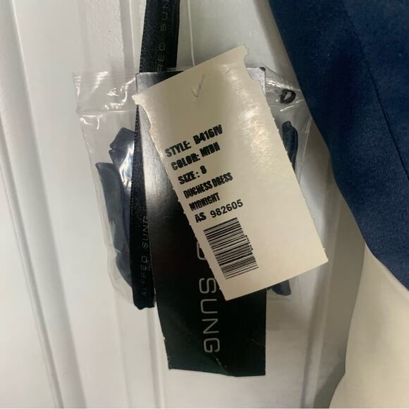 Alfred Sung satin color block retro tea length contrast trim bridesmaid dress 8 - Picture 6 of 8